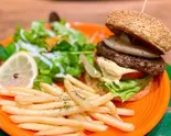 プレーンバーガー (Plain Burger)（魔法のパンケーキ ブランチ横浜南部市場店）