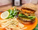 ダブルチーズバーガー (Double Cheese Burger)（魔法のパンケーキ ブランチ横浜南部市場店）