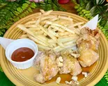ハニーチキンバスケット (Honey Chicken Basket)（魔法のパンケーキ ブランチ横浜南部市場店）