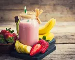 ストロベリーラッシーstrawberry lassi（【チキンステーキ弁当】Master Of Chicken～立川店～）
