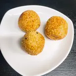 67.揚げごま団子(3個)(炸麻团)（湘逢中華料理）