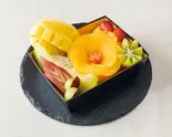 銀座フルーツ宝石箱(季節のフルーツ盛り)（銀座フルーツ宝石箱(フルーツパフェ Beef Stew)）