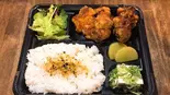 空とぶからあげ弁当(からあげ3個)（肉鍋とからあげの店 儿-jin-）