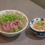 濃厚牛肉フォー＆ミニそぼろ丼セット|ベトナム料理（LILSIS）