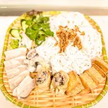BÚN ĐẬU MẮM TÔM。豚肉、豆腐とエビペーストのビーフン（ベト街-PHOVIET）