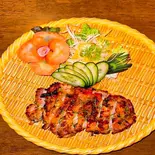 vịt quay lá mắc mật 1/2con 鴨焼き 半羽（ベトナム料理カキフォートルクアン）