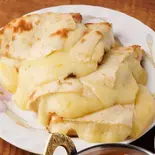 チーズナン Cheese Nan（HOT NAAN Nepali Indian Restaurant）