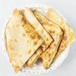 チーズナン（インドネパール料理クンティカ）