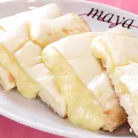 チーズナン（MAYA 高田馬場店インド・ネパールレストラン）