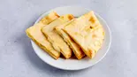 チーズナン（SUZUカリーハウス）