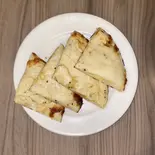 チーズナン（RUNGBU KITCHEN）