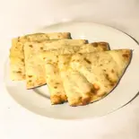 チーズナン(Nepco restaurant & Bar)