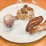 燻製3種盛(ベーコン、ミックスナッツ、鶏ササミ)（居酒屋たこっちさん）