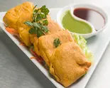カッテージチーズの衣揚げ(4こ入り) Paneer Pakoda 4pcs（インド料理マハラジャ ボンベイカフェ晴海店）
