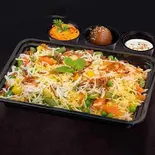 ベジタブル ビリヤニデザートグリーンサラダVegetable biryani dessert green salad（本格カレースターケバブ ビリヤニ ハラル専門店）