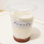 いちごラテ（lively ~eat clean,be happy~）