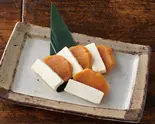 麦味噌漬け大根と西京漬けクリームチーズ（山内農場 博多駅前通り店）
