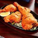タンドリーチキン(4P) Tandoori Chicken (4 Pieces)（インディアンレストランアンドバー ネパリ）