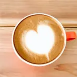 カフェラテ(HOT/ICE)（Cafe Sadiiq）
