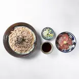 本鮪の漬け丼セット（蕎麦切りくろ 大通本店）
