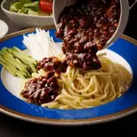 ジャージャー麺（中華料理 嘉園 お台場店）
