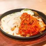 広島お好み豚キムチチーズ焼(豚、麺、キムチ、チーズ)【マヨ】（【関西風＆広島風お好み焼き・鉄板焼き】桜家 清水店）