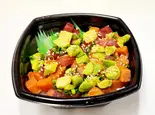 【オススメ！】まぐろ・サーモン・アボカドのゴマ漬け丼 Tuna, salmon and avocado rice bowl with sesame seeds（海鮮丼’z 駒込店）