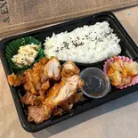 塩唐揚げ弁当(【お惣菜とお弁当のお店】デリフェリーチェ)