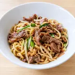 牛肉あぶらまぜそば（耶曼牛肉麺 小岩店）