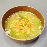 お味噌汁なめこ Miso Soup Nameko mushroom（サーモン 湊 駒込東口店）