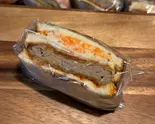 十勝牛メンチのコールスローサンド（PaNOTTO）
