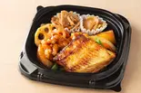 鶏黒酢あんとほっけ弁当（大戸屋ごはん処 アリオ亀有店）