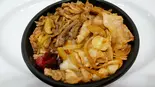スタミナ牛豚合盛り丼（揚げたて唐揚げと丼物弁当 キッチンヤタロー）