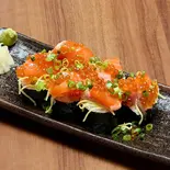 サーモンイクラ巻き(おさかなや)