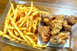 【カテゴリー内 人気No.1】唐揚げポテト(ザク旨唐揚げ5つ 選べるポテト200g)（【大盛ご飯300g無料】肉汁ハンバーグ）