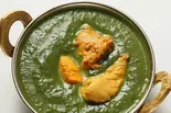 ほうれん草チキンカレ Sag Chicken Curry（インド・ネパール料理 マハ・ラスミ）