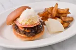 ミニテディバーガー(フレンチフライ付き) MINI TEDDY BURGER WITH FRENCH FRIES（TEDDY BROWN テディブラウン広尾）