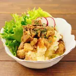 ポテトサラダ自家製チャーシュー乗せ(スマイル食堂)