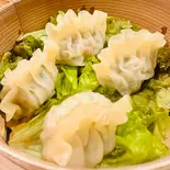 フカヒレ餃子(3個) Shark fin dumplings（けむり屋 なんば2号店）