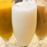 coconut lassi（ニューデリー）