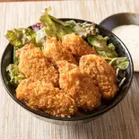 カキフライタルタルソース丼（和洋レストラン 岩崎）