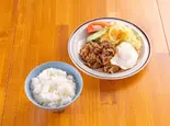 豚生姜焼き弁当(ライス・サラダ・おばんざい付)（珈琲通）