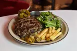 ハラペーニョホットビーフハンバーグプレート（THE GOODMAN TACOS）