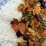 四川香辣鸡丁盖饭(香辣鶏肉丼)（友誼食府 立川店）