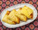 チーズナン Cheese Nan(Indian Restaurant PARIWAR)