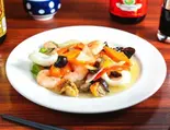 三種海鮮の塩味炒め 3 Kinds of Stir-Fried Seafood with Salt（関内景記）