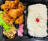 唐揚げ弁当（まんぷく弁当 manpukubentou）