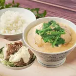 選べるおかず ＆ たっぷりほうれん草のとん汁セット spinach（東京豚汁 出汁と味噌の可能性。本店）