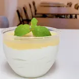 ヨーグルトムース〜レモンソース〜（【国産レモン使用！】創作カフェ ＆ Lemon）