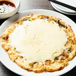 キムチチーズチヂミ(焼肉酒家 李苑)